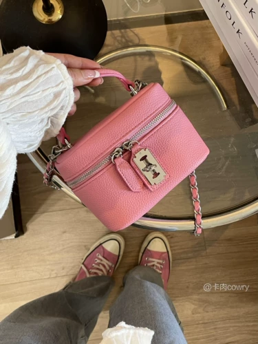 Цепь, сумка через плечо, замок, сумка на одно плечо, коллекция 2023