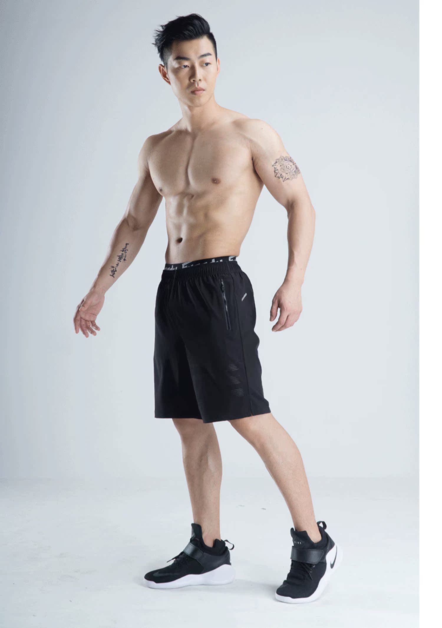 Wittke quần short thể thao nam tập thể dục mùa thu chạy nhanh quần khô nhẹ và thoáng khí năm quần - Quần thể thao quần short nữ the thao