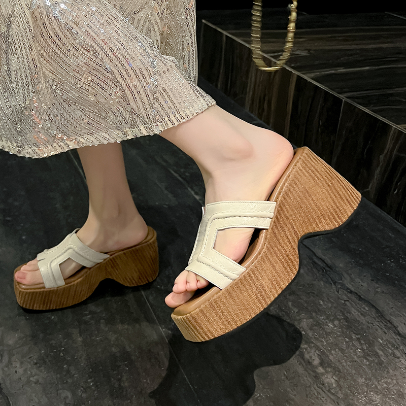 8.5cm Ultra-High Wedge Sandals for Women, Genuine Leather Platform Thick-Soled Slip-On Sandals for Summer, Height-Increasing for Petite Individuals 8.5cm Ultra-High Wedge Sandals for Women, Genuine Leather Platform Thick-Soled Slip-On Sandals for Summer, Height-Increasing for Petite Individuals