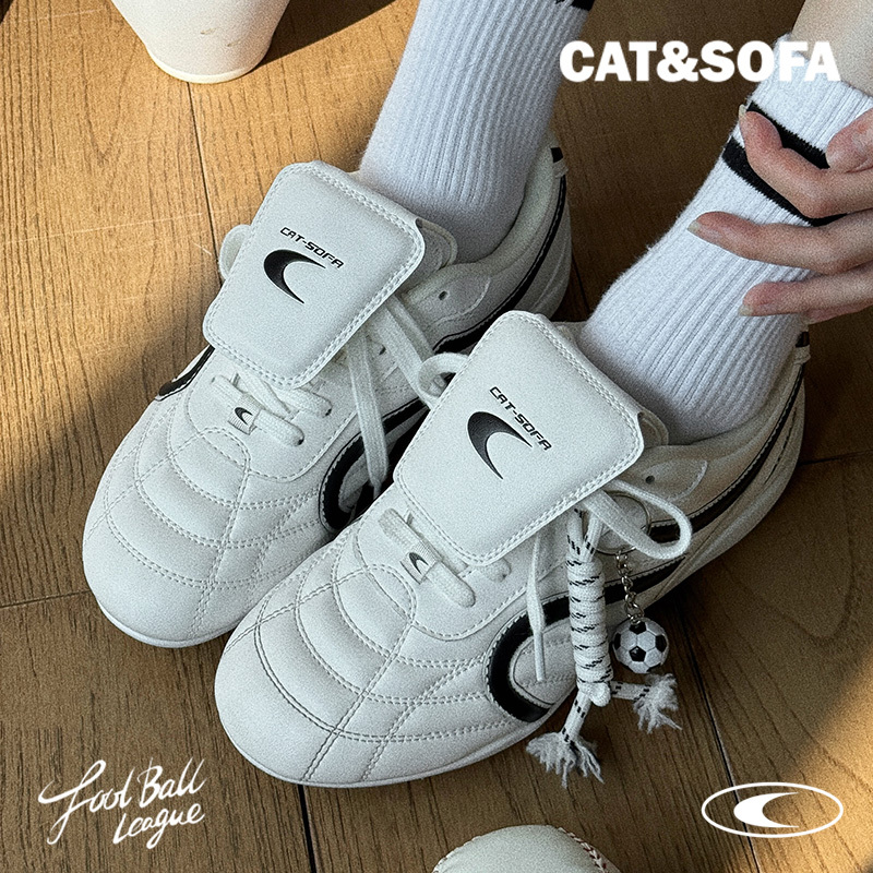 Cat and Sofa/Double C Football Shoes New Lightweight Lace-Up Racing Shoes Wandering Shoes Sports and Leisure German Training Shoes Cat and Sofa/Double C Football Shoes New Lightweight Lace-Up Racing Shoes Wandering Shoes Sports and Leisure German Training Shoes