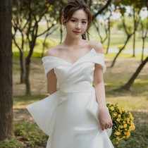 French light wedding dress 2021 new satin retro simple atmosphere French welcome yarn temperament bride super fairy