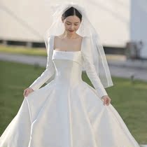 Satin wedding dress 2021 new bridal temperament simple Hepburn long-sleeved trailing light wedding dress court style retro