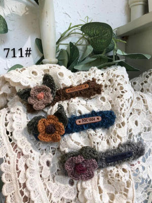 Forest-style retro pure handcrafted crocheted small flower hair clips, duckbill clips, straight clips, fresh and sweet, versatile hair accessory