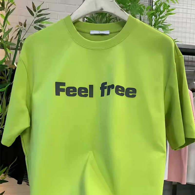 This Summer's Trendy Fashion Tops Are Apple Green Letter-Print Versatile Short-Sleeve Casual Crew Neck T-Shirts for Men and Women This Summer's Trendy Fashion Tops Are Apple Green Letter-Print Versatile Short-Sleeve Casual Crew Neck T-Shirts for Men and Women