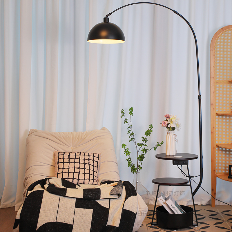 High-End American-Style Floor Lamp for Living Room, Fishing Lamp, Side Table Next to Sofa, Antique-Style Bedroom Bedside Table Integrated