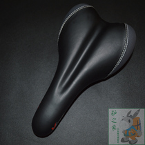 Thickened and widened soft long-distance bicycle saddle strong non-fading non-peeling non-slip wear-resistant saddle spare parts