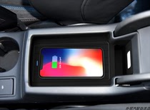 Applicable to the new cigarette lighter power supply Corolla dual engine in 2016-2018 automotive electrical Audi Q3 wireless charging