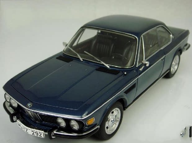 Alto 1:18 BMW 3 0 CSI BMW 3 0 CSI blue car model collection