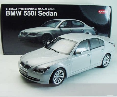 Kyosho 1:18 BMW 550I car model