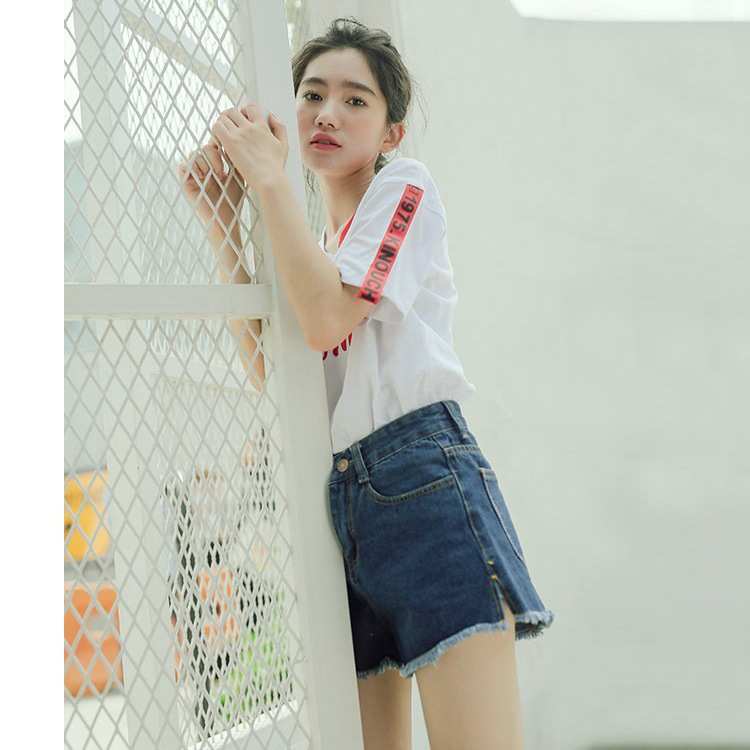 . 2020 mùa hè Hàn Quốc phiên bản của quần short denim phụ nữ mở ngã ba của lưng cao quần lỏng mới của phụ nữ quần áo phụ nữ