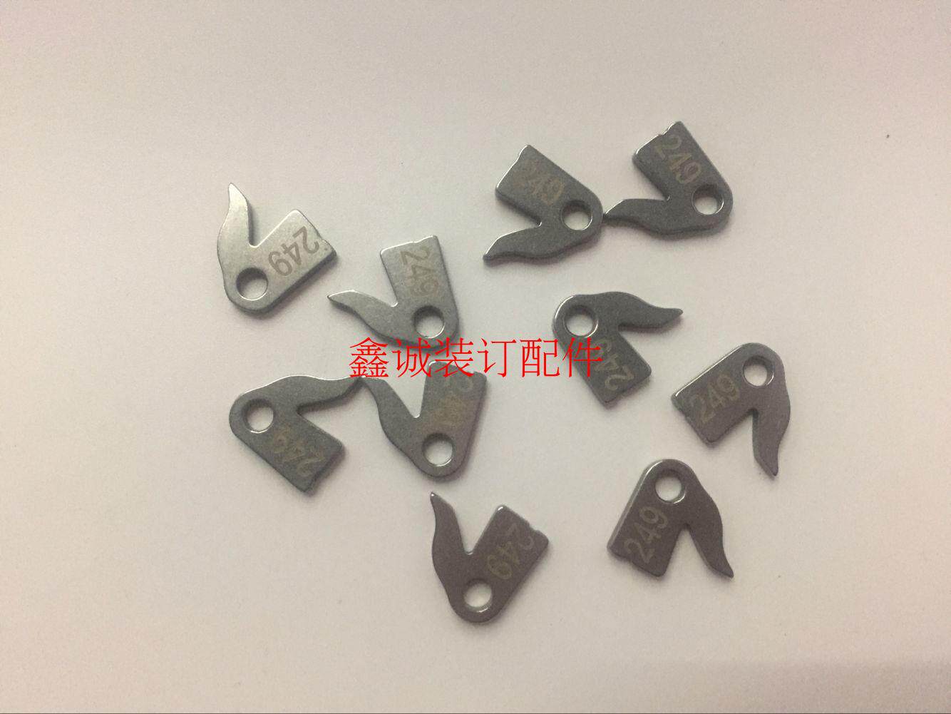 Martini riding dragon accessories 45 nail head butterfly pieces Riding dragon accessories 75 nail head butterfly pieces Fastening claws