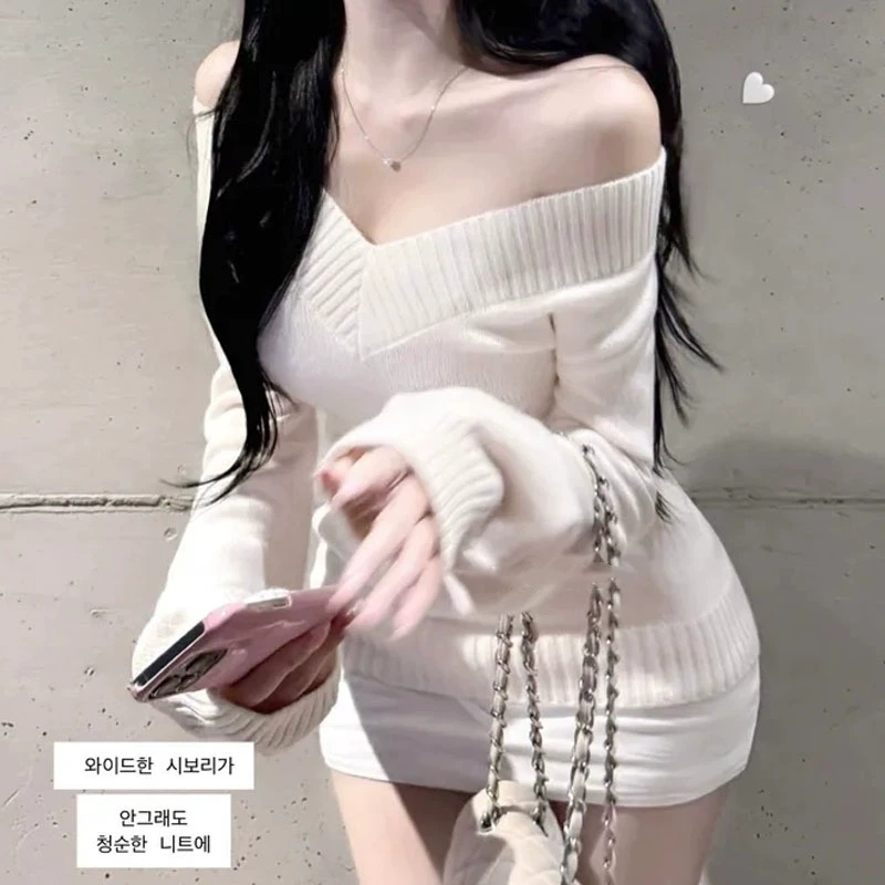Pure Desire First Love Style Sweet V-Neck Off-Shoulder Long-Sleeve White Knit Top Women's Autumn and Winter Slim-Fit Base Shirt Sweater Top