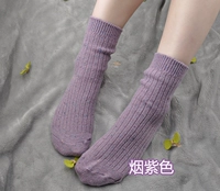 Дымный фиолетовый, самый толстый и немного тяжелый, этот цвет самый толстый