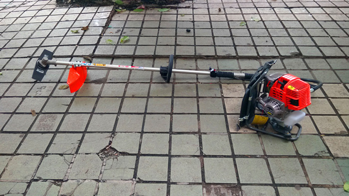 139FA American original Insolland gasoline lawn mower brush cutter backpack four-stroke lawn mower harvester