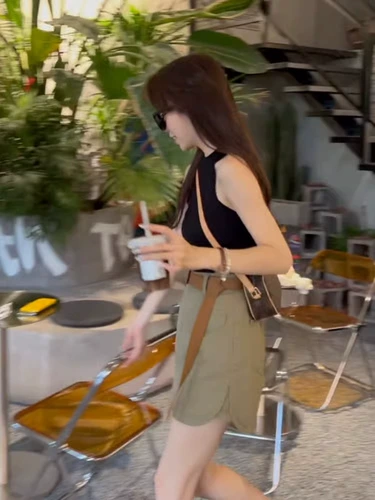 Короткая сексуальная майка топ без рукавов, в американском стиле, для маленькой груди