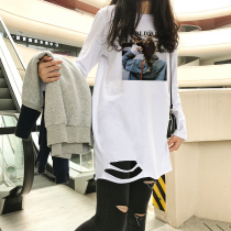 2021 Spring and Autumn New Long Sleeve T-shirt Womens Loose Medium Long Cotton Break White base shirt Top Tide