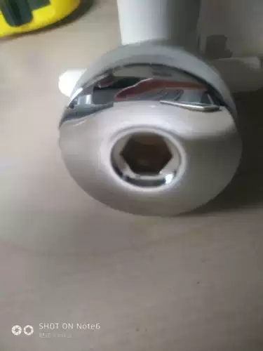 Бассейн, занимаясь серфингом боковой выходы с брызги в ванной из воды из воды в нижней части выключателя пузырька воздуха - аксессуары