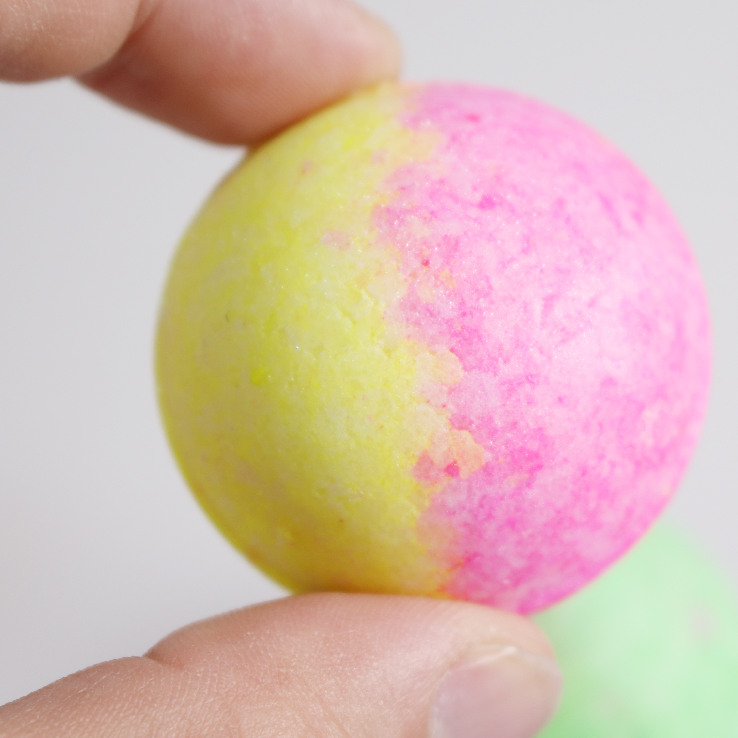 Hotel Public Toilet Deodorant Small Urinal Deodorant Aromatic Ball Five Scents Ball Zhangencephalballs Health Ball Toilet Bowl