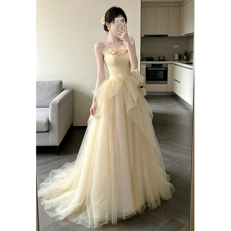 Coming-Of-Age Ceremony Dress 2026 Host Birthday Dinner Elegant Slim Long Style Vocal Performance Yellow High-End Feel