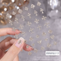 Шампанское сломано бриллиантовое крест