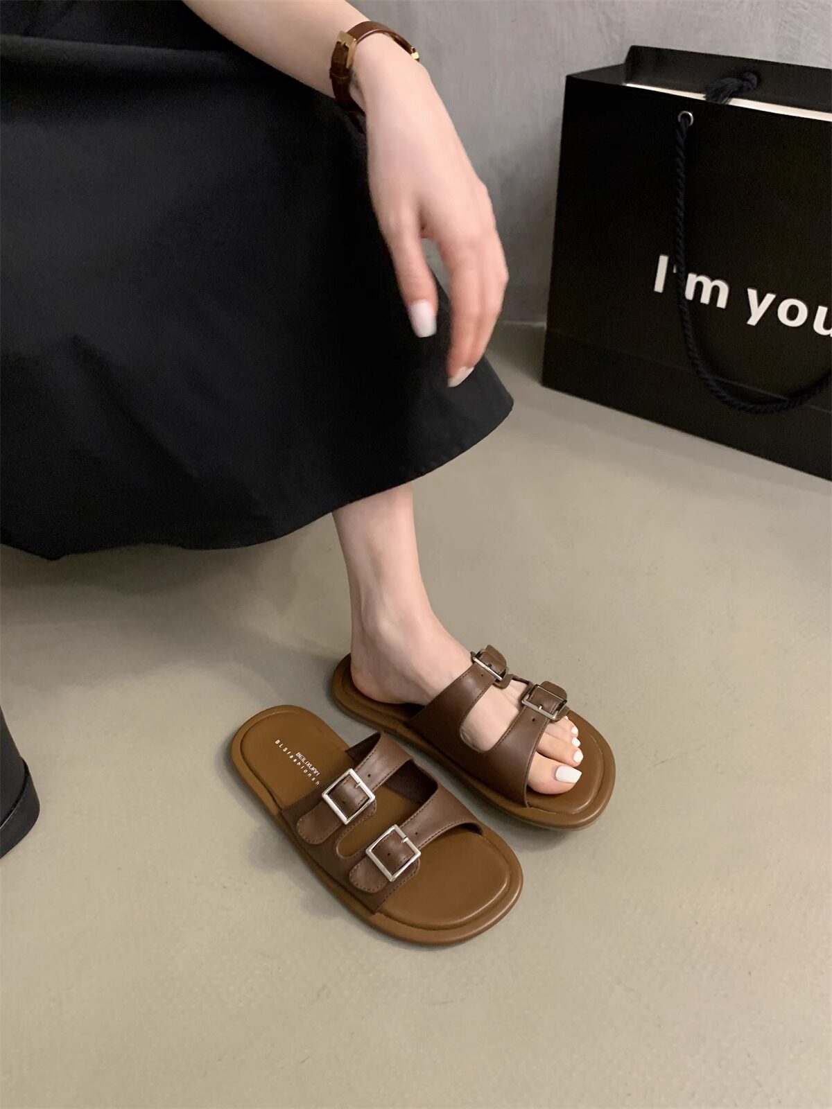 шлёпанцы birkenstocks拖鞋女士夏季外穿2025新仙女风格与裙子平底沙滩凉鞋海滨凉鞋 Favlillian
