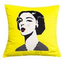 Белый r-желтый портрет