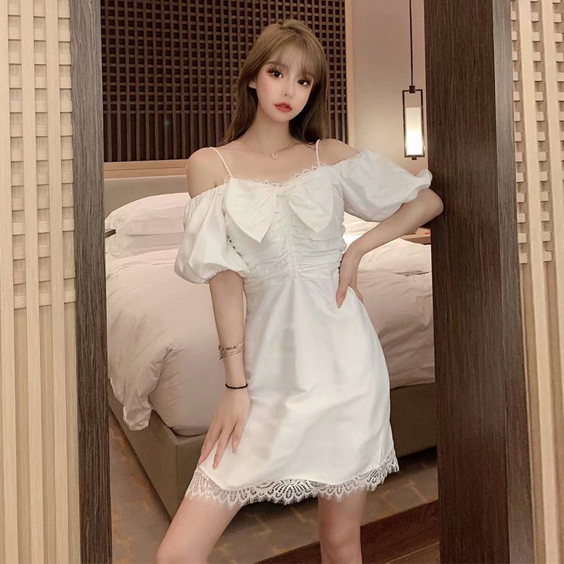 2020 Shoulder Summer New Hepburn Vintage Pháp Đám đông Sexy ren ăn mặc của phụ nữ Sling Tiên váy