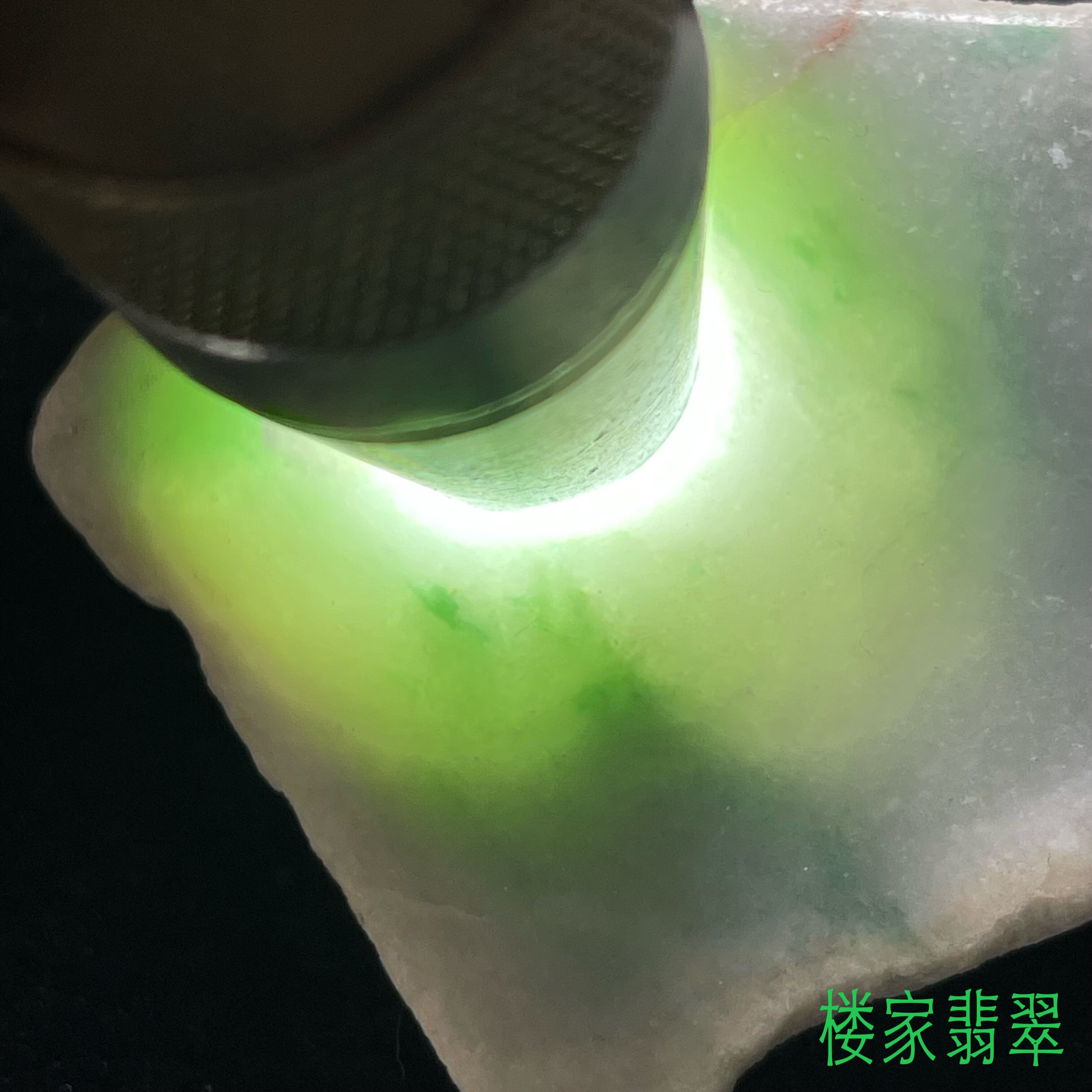 缅甸翡翠原石,翡翠玉石毛料,木那解口糯种飘花小牌子挂件料A货