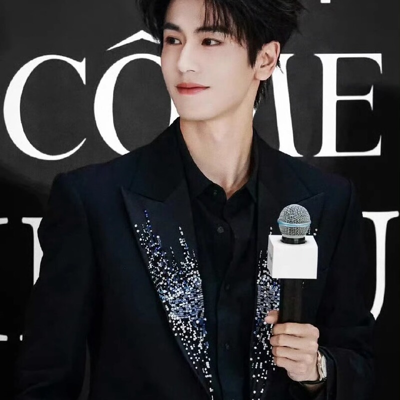 Zhang Linghe's Same Style Suit Jacket for Men, Hand-Embellished with Diamonds and Beads, Stylish and High-End, Casual Banquet Suit Jacket