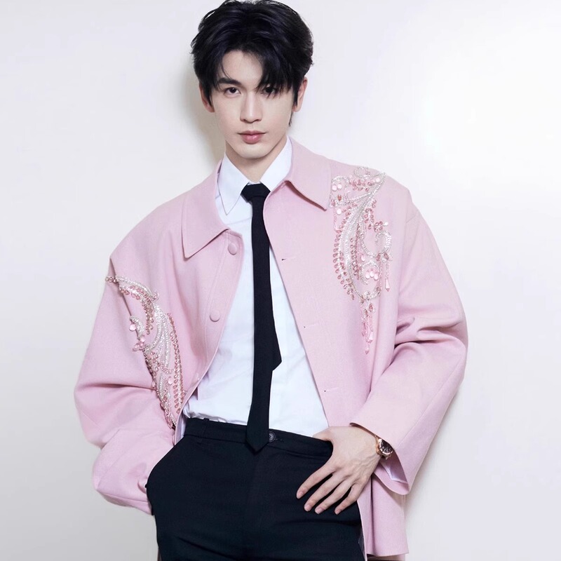 Zhang Linghe's Same Style Pink Suit for Men, Hand-Beaded and Diamond-Encrusted Design, Spring and Autumn Casual Banquet Shoulder-Padded Jacket
