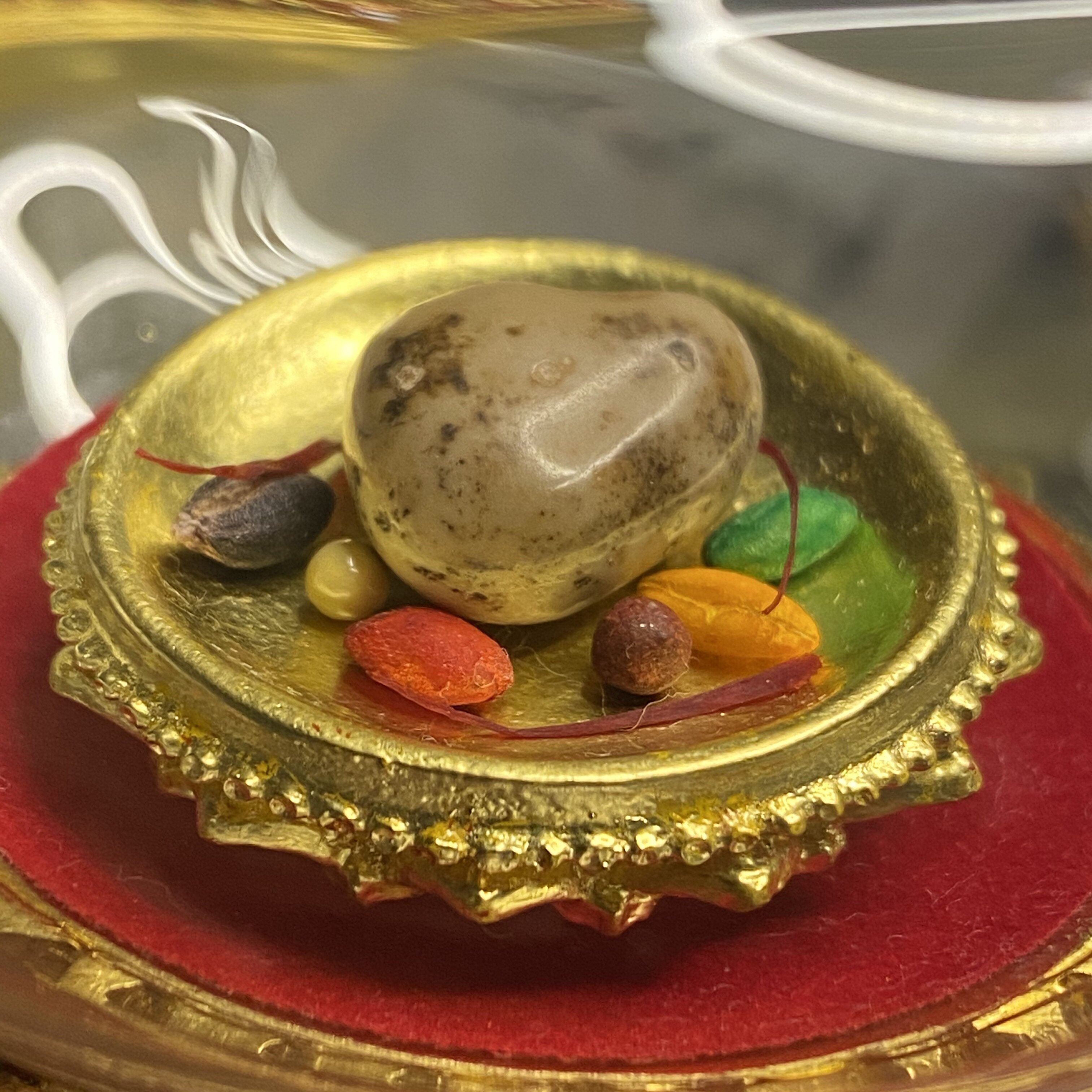 Justwinning the past seven Buddhas, the body of the Buddha Volvo, the solid son of the past, the collection of the house Leittagau box.