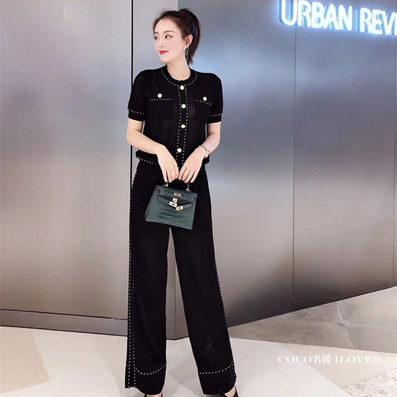 Ice silk knitted suit women's 2022 summer new style light and familiar style thin hollow short-sleeved wide-leg pants two-piece set