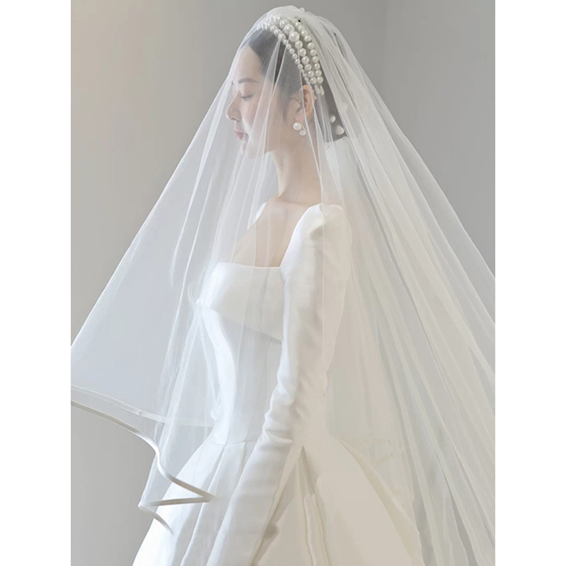 Satin French long-sleeved light wedding dress 2022 new bridal main gauze dress female high-end texture large trailing out yarn