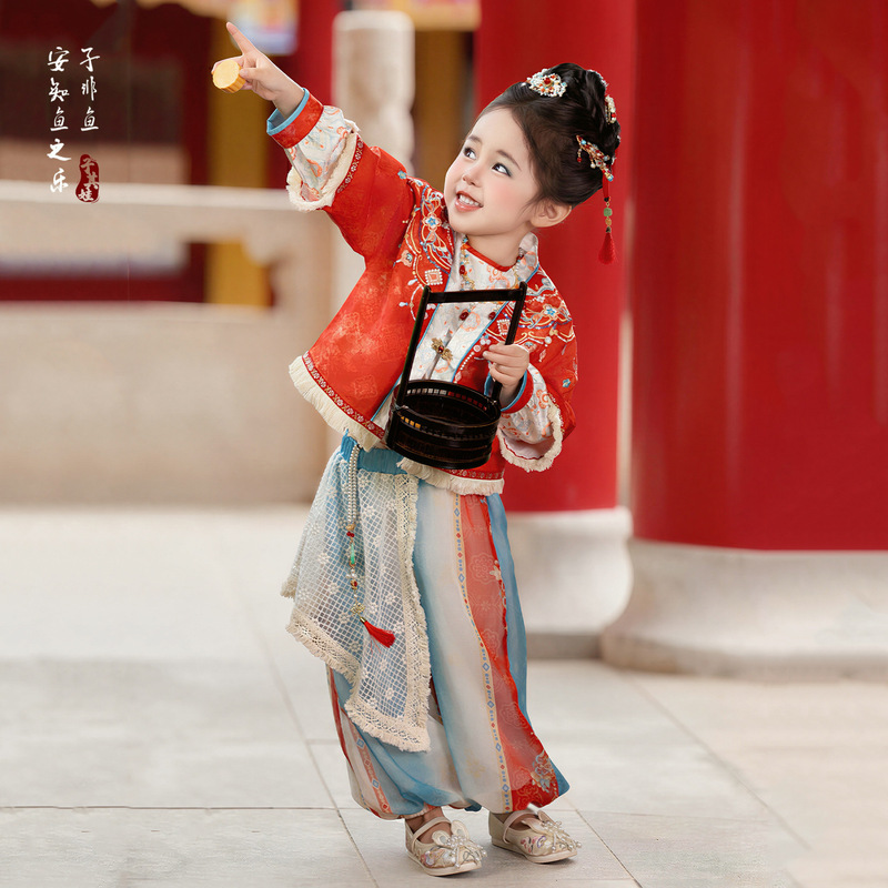 2026 New Style Girls' Outfit Chinese Style Tang Suit Little Girl Autumn Three-Piece Set Ancient Costume Hanfu Exotic Style