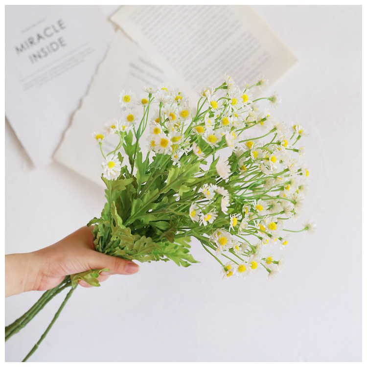 Children's photography and picture props fresh daisy simulation flower - a - ya chamomile home decoration is placed