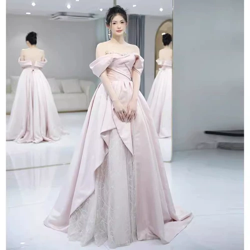 Элитное вечернее платье, открытые плечи, изысканный стиль