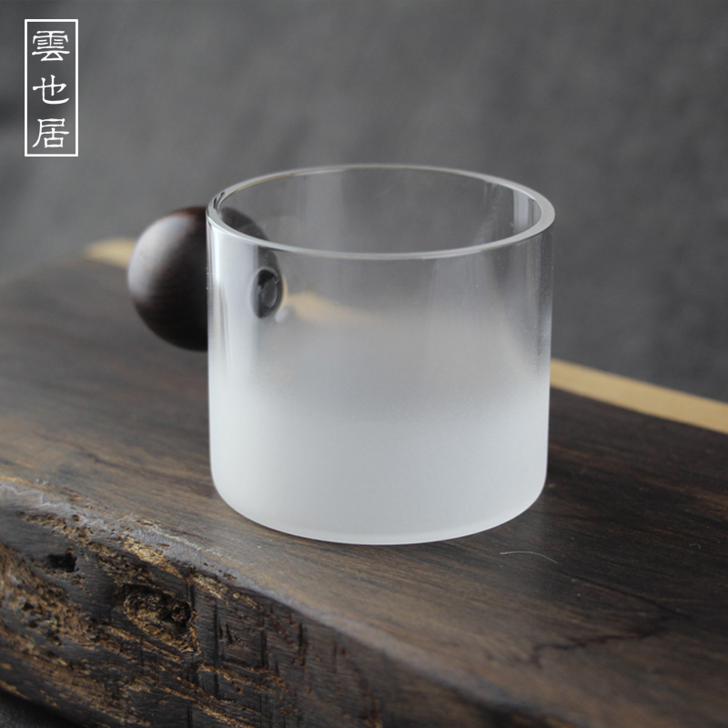 New plume handmade heat resistant glass black sandalwood red wood with transparent cloud foggy tea cup Kung Fu tea tea cup