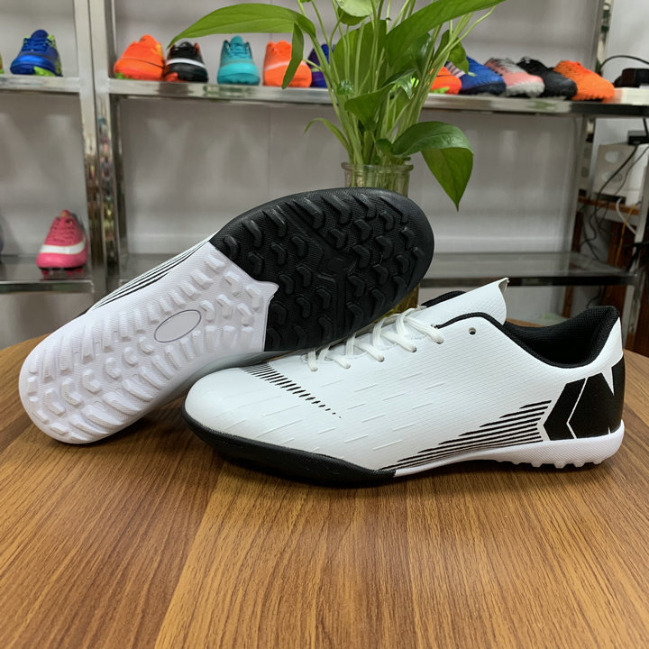 Soccer Boots Broken Nails TF C Ronaldo Assassin Messi Leather Foot FG Men's Shoes Women's Shoes Training Shoes Children's Shoes