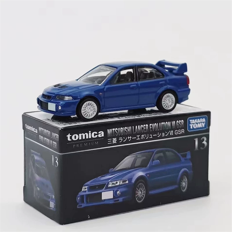 Эталонная коллекционная модель автомобиля спортивного класса Domi Card Black Box Alloy Simulation Lamborg GTR