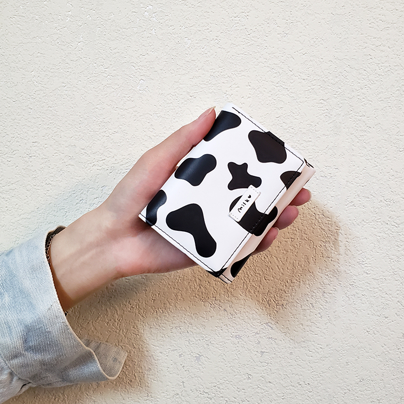 Japanese and Korean Cow Animal Print Pattern Short Multi-Functional 70% off Horizontal Multi-Card Slot Wallet for Girls and Students