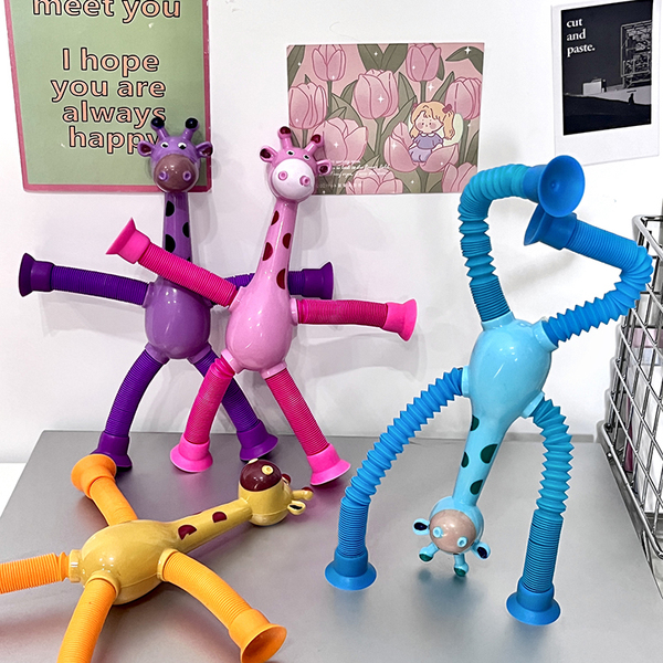 Suction Cup Giraffe Versatile Glowing Cartoon Stretchable Boy and Girl Parent-Child Interactive Stretch Tube Stress Relief Toy Gift