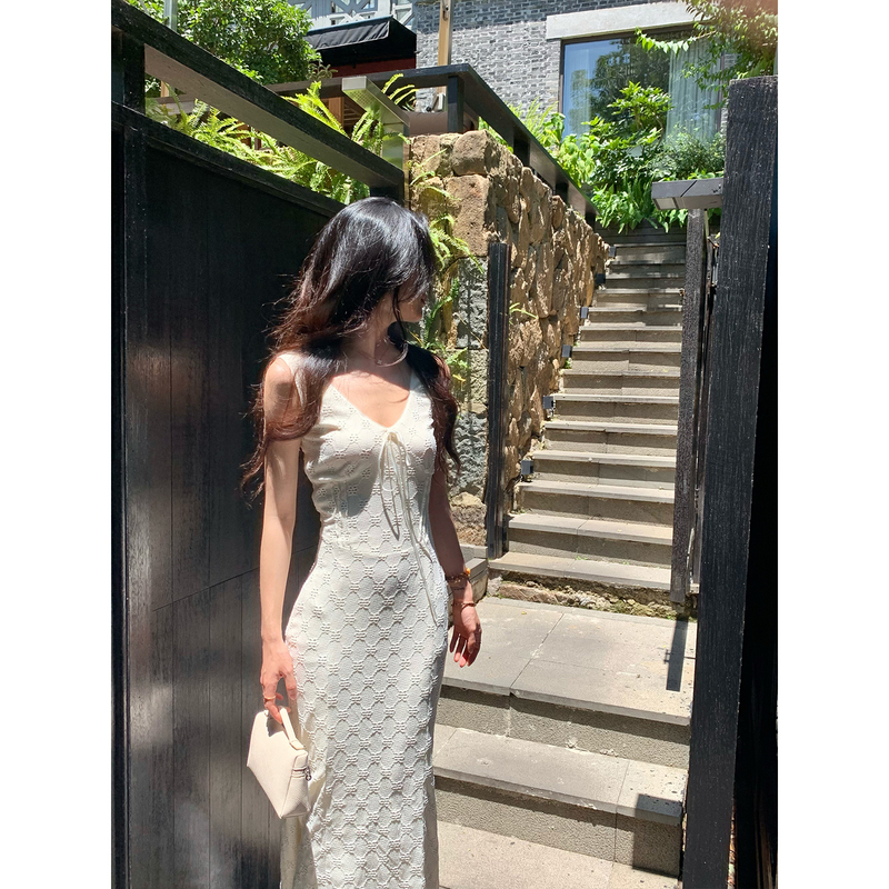 Norain Rain-Proof French-Style White Slim-Fit Fishtail Long Dress for Women, Autumn Elegant Waist-Cinching Spaghetti Strap Dress Norain Rain-Proof French-Style White Slim-Fit Fishtail Long Dress for Women, Autumn Elegant Waist-Cinching Spaghetti Strap Dress