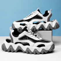  2021 new Korean version of the trend mens beach slippers casual sports student sandals personality outside wear fashion cool drag