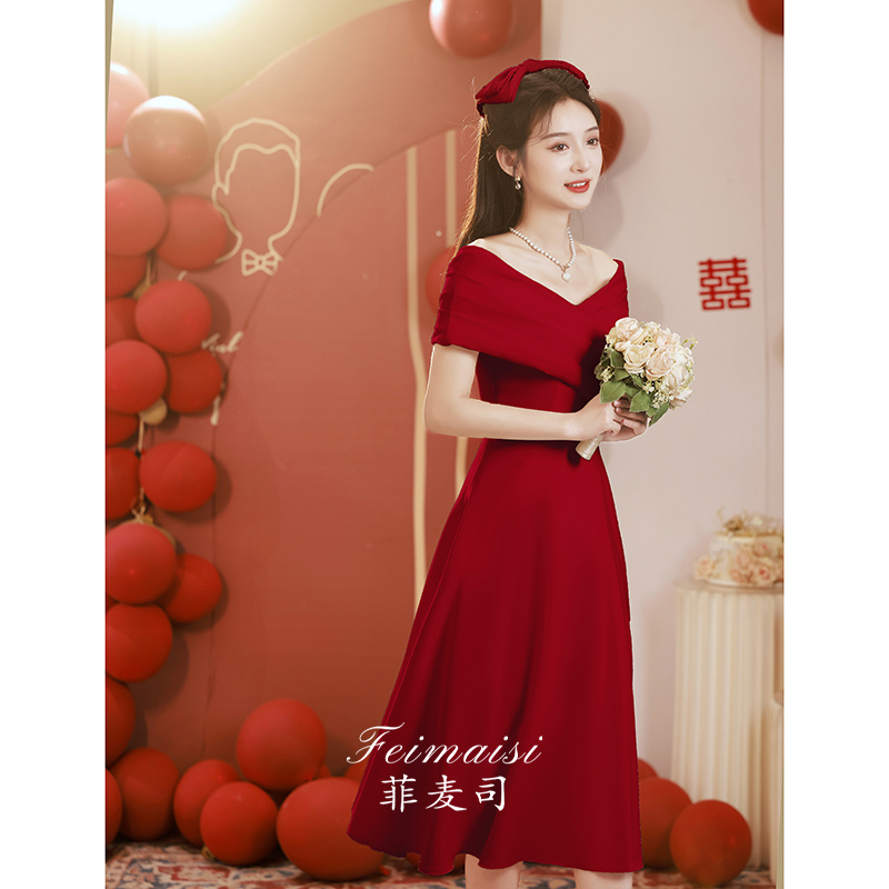 One-Shoulder Toast Dress, Bride's Burgundy Choir Performance Engagement Dress, 2026 New Style Female Host Dress One-Shoulder Toast Dress, Bride's Burgundy Choir Performance Engagement Dress, 2026 New Style Female Host Dress