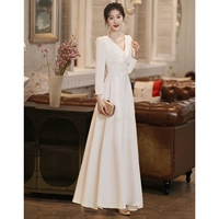 Белый длинный вариант с длинным рукавом