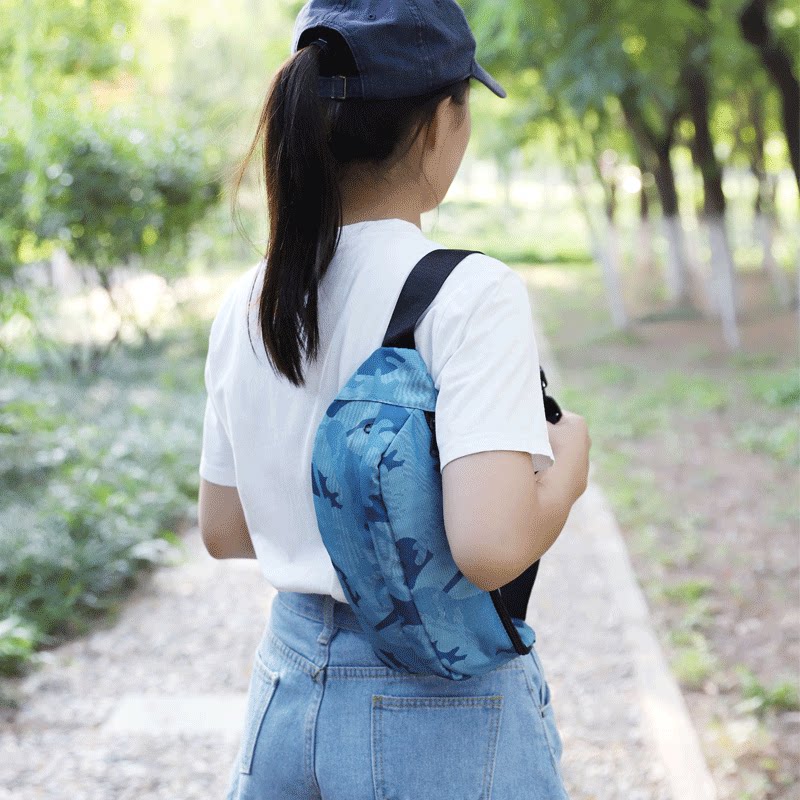 Chest bag Casual shoulder bag Crossbody bag Outdoor army camouflage bag Cycling backpack Light fanny pack