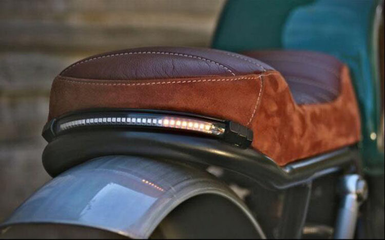 Задние фары 鎽╂墭鐢靛姩杞?2v闃叉按澶栫疆澶栧崠閫侀灏剧杈圭led杞悜鍒硅溅鐖嗛棯灏剧伅鏉 40349909