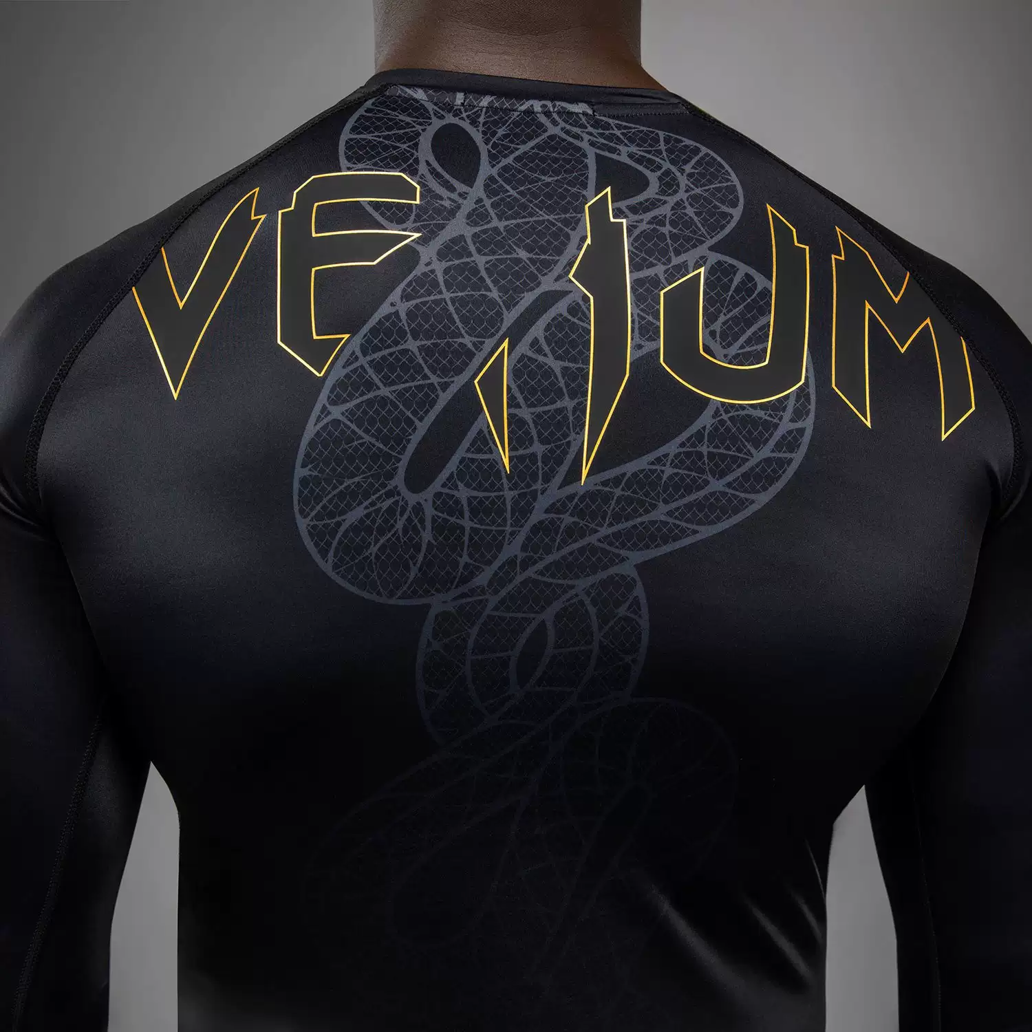 VENUM Спортивный бокс длинный рукав для зала для тренировки, обтягивающий, для бега