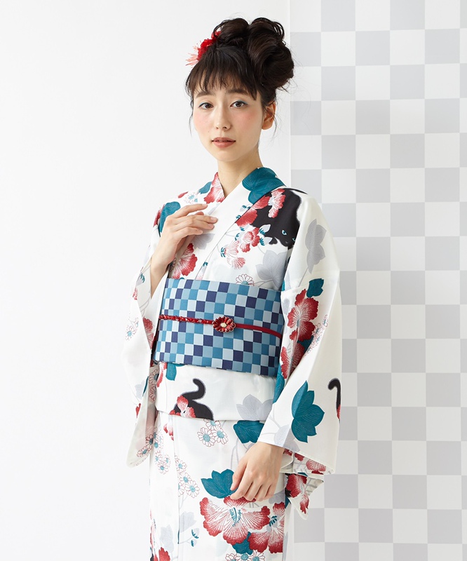 Japanese Kimono for Women, Modernized Japanese-Style Kimono, Polyester Fabric, Japanese-Style Photo Kimono, Cat and Hibiscus Flower Japanese Kimono for Women, Modernized Japanese-Style Kimono, Polyester Fabric, Japanese-Style Photo Kimono, Cat and Hibiscus Flower