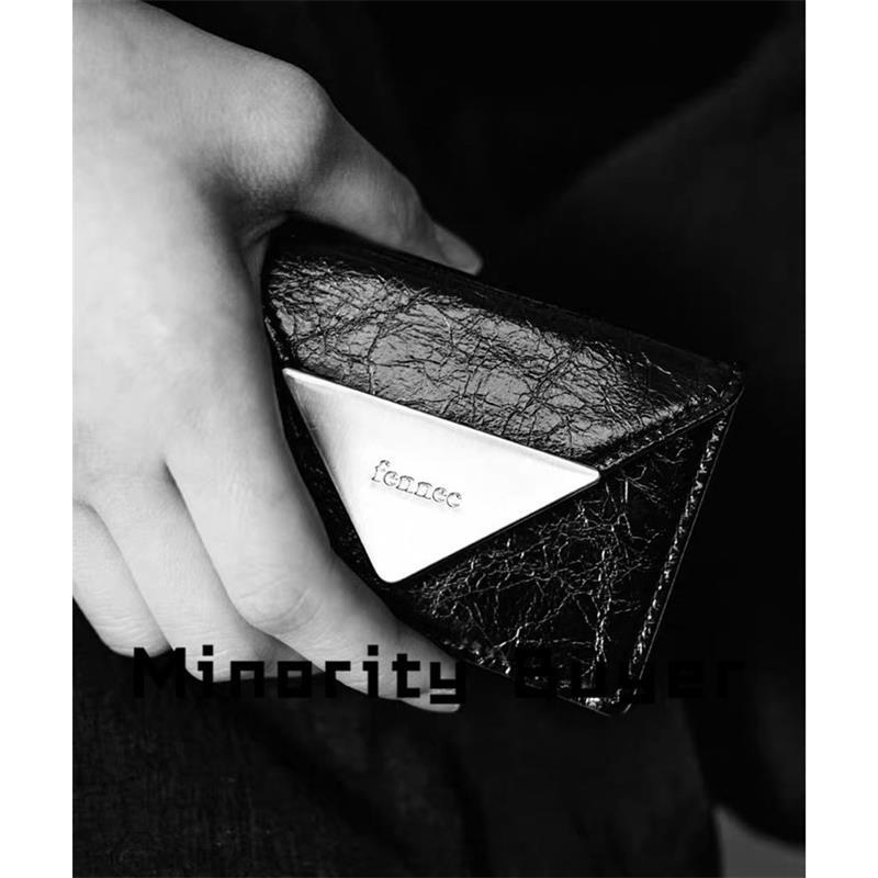 In-Stock Boutique Fennec Niche Versatile Triangular Portable Card Holder Patent Leather Coin Purse Clutch Bag In-Stock Boutique Fennec Niche Versatile Triangular Portable Card Holder Patent Leather Coin Purse Clutch Bag